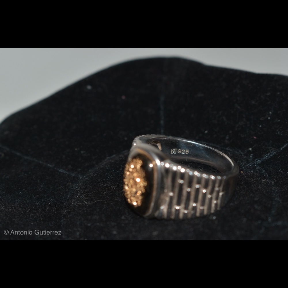 Silver Ring - Picture 4 of 4